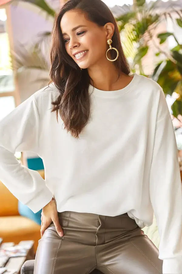 Women's Plain Ecru Basic Soft Textured Loose Sweatshirt SWT-19000457 - 1