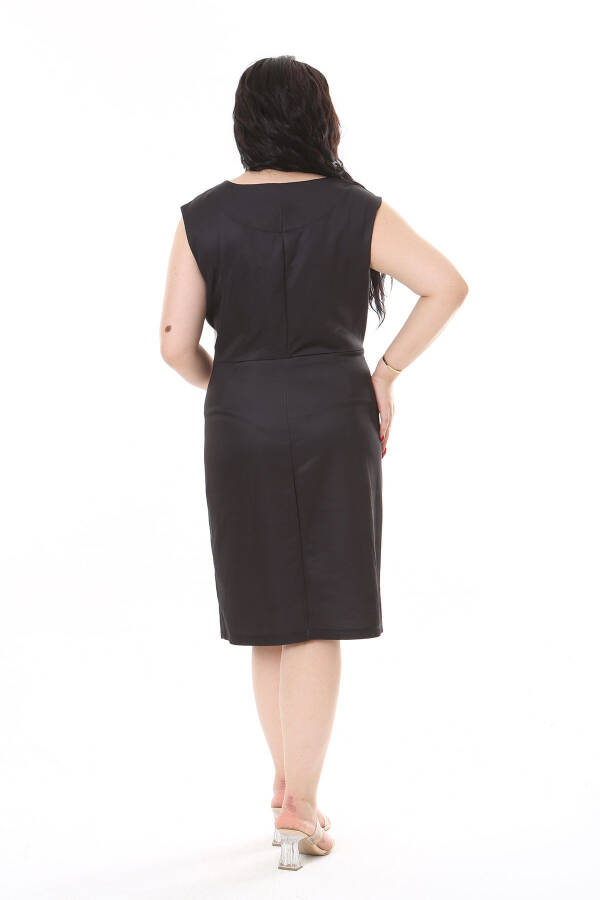 Women's Plus Size Black Dress with Ruffled Shoulders 65N38148 - 13