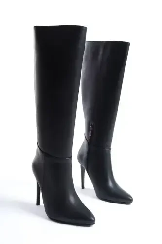 Women's pointed toe, half-zip, stiletto heel boots. - 6