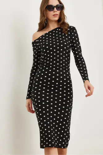 Women's Polka Dot Black Boat Neck Knitted Mini Dress E - 4