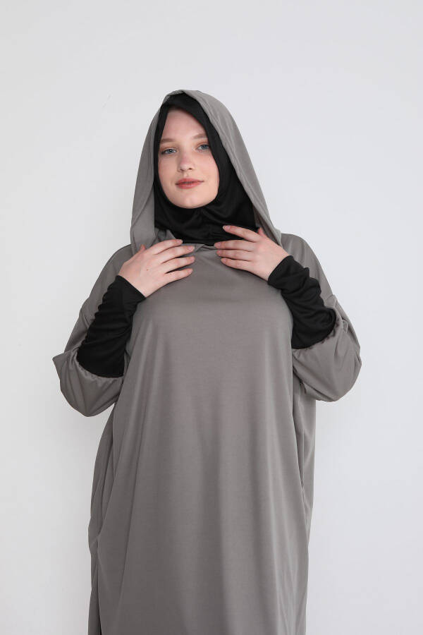 Women's Prayer Dress with Built-in Hijab and Zipper - 4