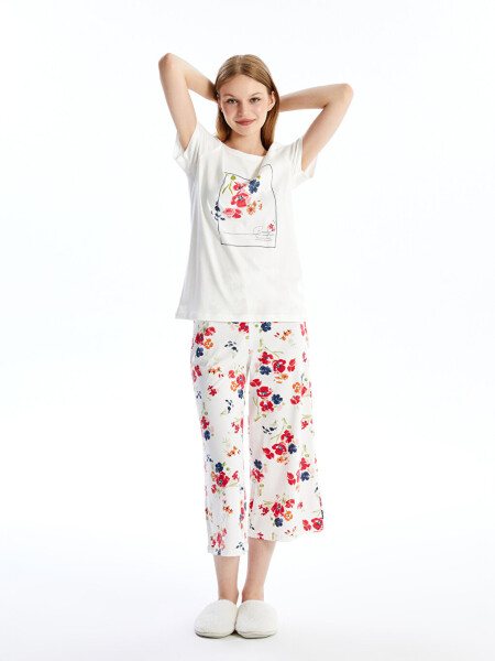 Women's Printed Short Sleeve Capri Pajama Set with Bicycle Neckline - 10