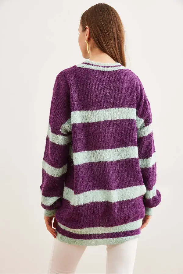 Women's Purple Striped Crew Neck Pullover Sweater KZK-19000916 - 8