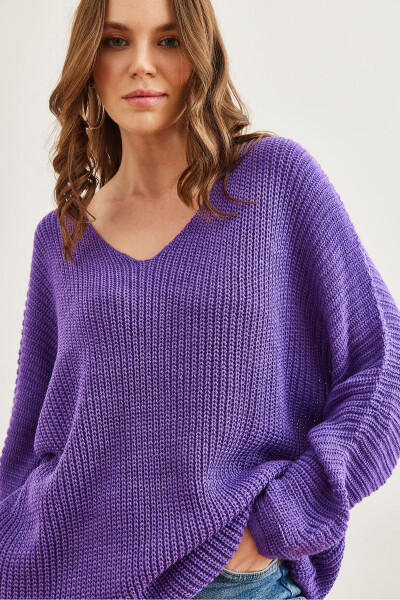 Women's Purple V-Neck Cable Knit Oversize Knit Tunic - 4