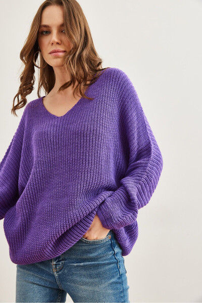 Women's Purple V-Neck Cable Knit Oversize Knit Tunic - 5