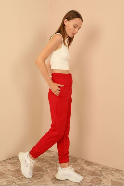 Women's Quilted Fabric Ankle Length Full Fit Snap Detail Trousers - Red - 8