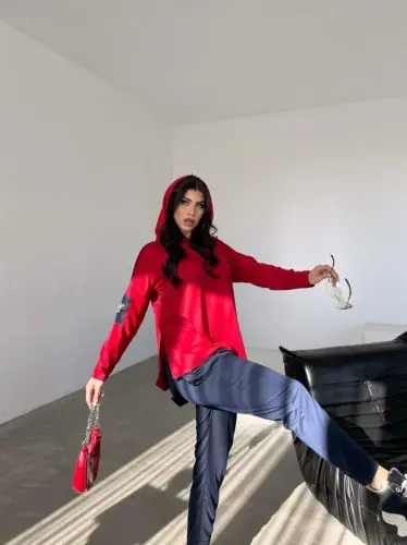 Women's Red Hooded Skirt Hem Detail Crest Reverse Stitch Appearance Two Piece Set - 5