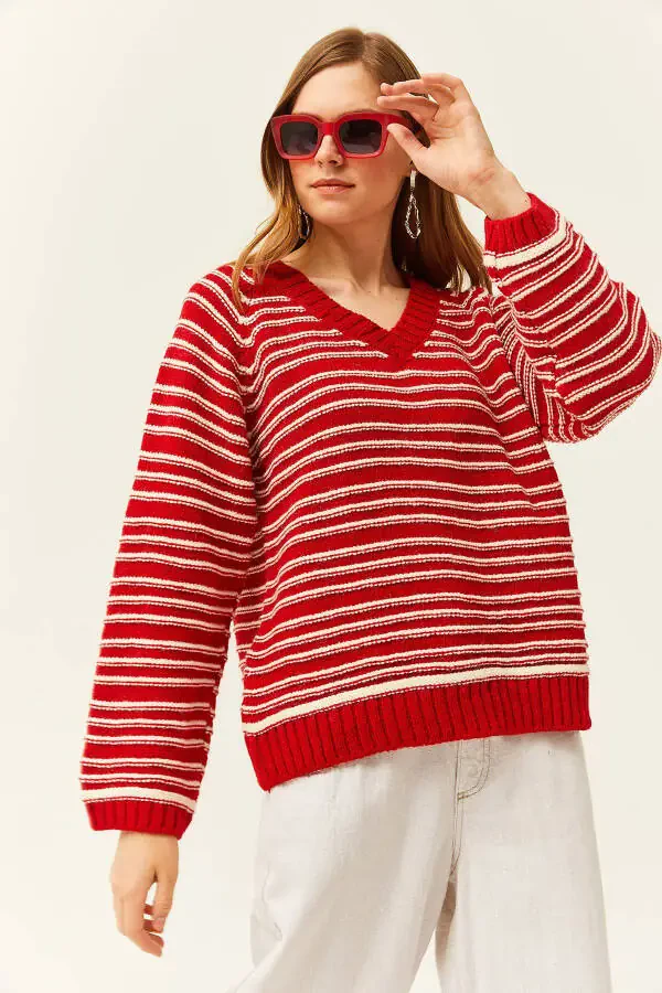 Women's Red V-Neck Striped Soft Knitted Sweater KZK-19000739 - 2