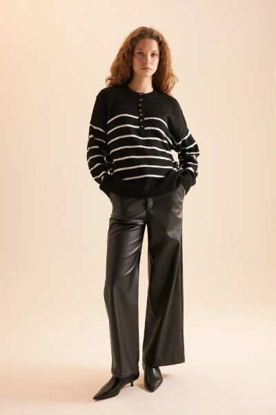 Women's Relax Fit Button-Up Striped Sweater D4913AXNS - DEFACTO (1)