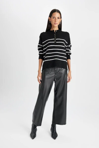 Women's Relax Fit Button-Up Striped Sweater D4913AXNS - 7