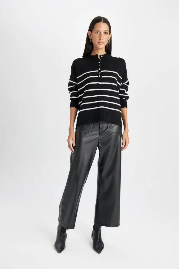 Women's Relax Fit Button-Up Striped Sweater D4913AXNS - 7