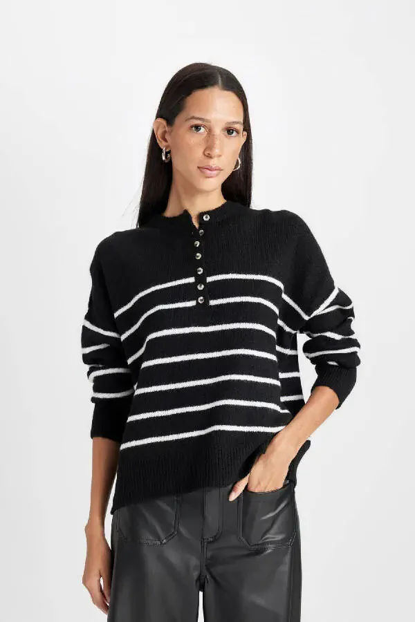 Women's Relax Fit Button-Up Striped Sweater D4913AXNS - 8