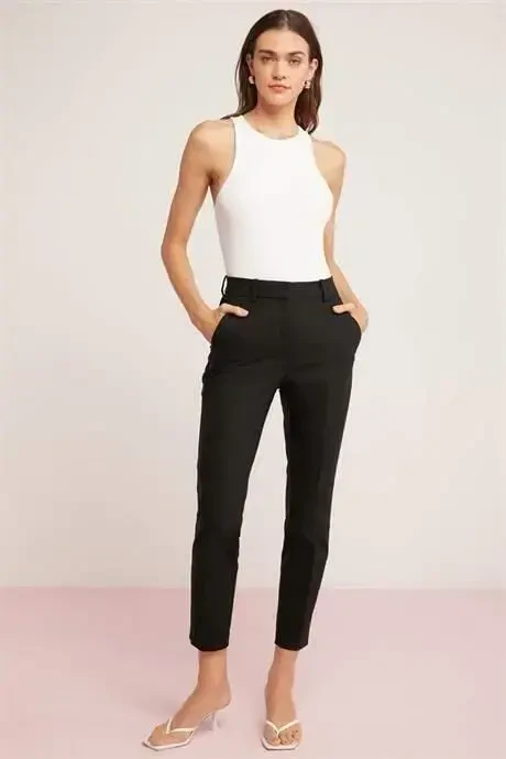 Women's Ribbed Look T-shirt Halterneck White Tank Top - 6