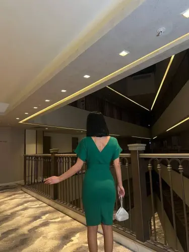 Women's Scuba Crepe V-Neck and Back Detailed Dress - 3