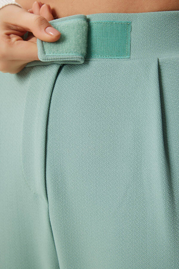 Women's Sea Green Belted Relaxed Woven Trousers RV00150 - 4