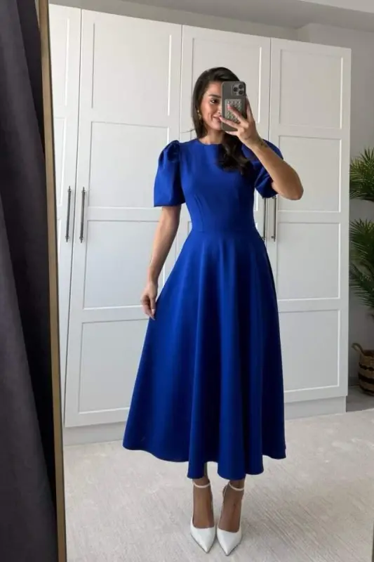 Women's Short Balloon Sleeve Crew Neck Oversized Crinkle Crepe Dress - 7