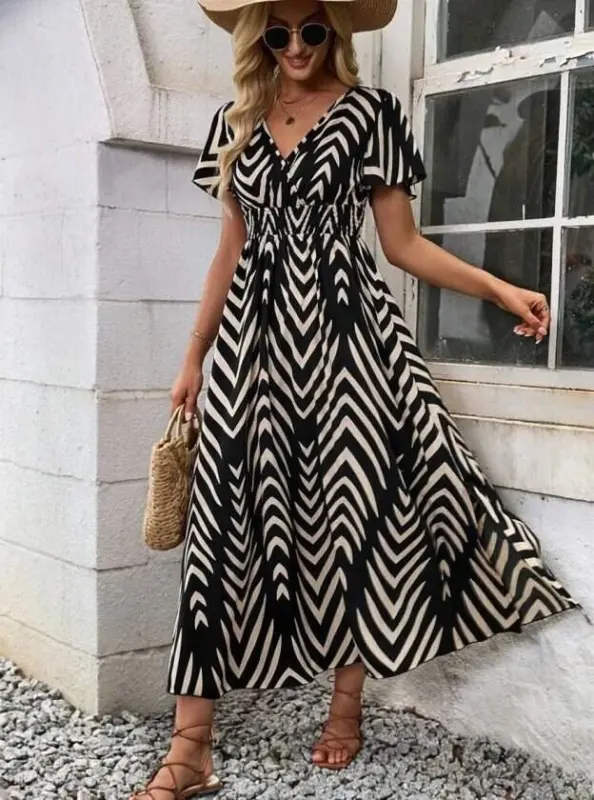 Women's Short Ruffle Sleeve Surplice Neck Elastic Waist Patterned Maxi Dress - 3
