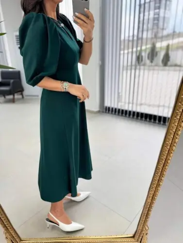 Women's Short Sleeve Crew Neck Bow Brooch Midi Crinkle Crepe Dress - 3