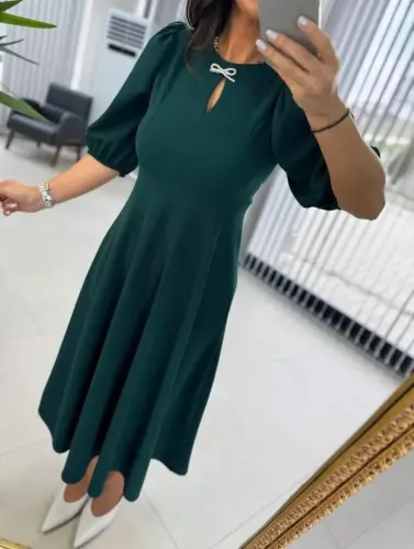 Women's Short Sleeve Crew Neck Bow Brooch Midi Crinkle Crepe Dress - 6