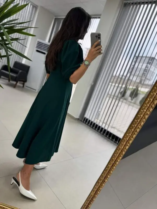 Women's Short Sleeve Crew Neck Bow Brooch Midi Crinkle Crepe Dress - 11