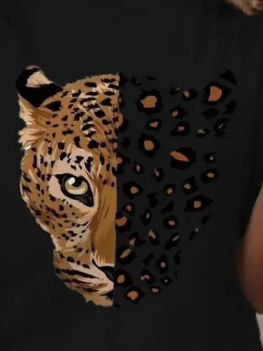 Women's Short Sleeve Crew Neck Patterned Viscose Blouse - BÜYÜKBEDENIZ (1)