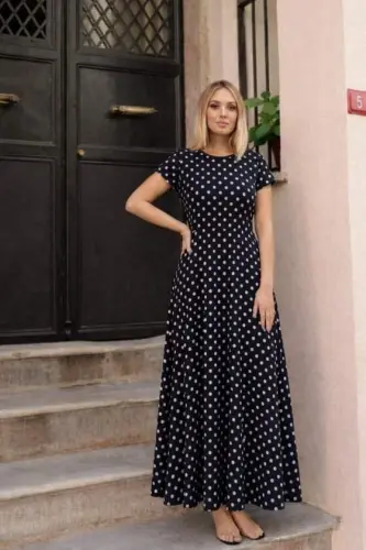 Women's Short Sleeve Crew Neck Polka Dot Maxi Knitted Crepe Dress - 4