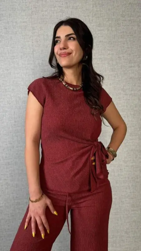 Women's Short Sleeve Crew Neck Side Tie Crinkle Blouse And Pants Set - 2