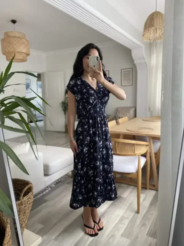 Women's Short Sleeve Crossover Neck Elastic Waist Floral Dress - 3