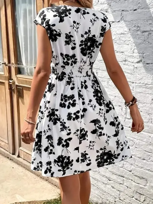 Women's Short Sleeve Crossover Neck Floral Patterned Supima Dress - 5