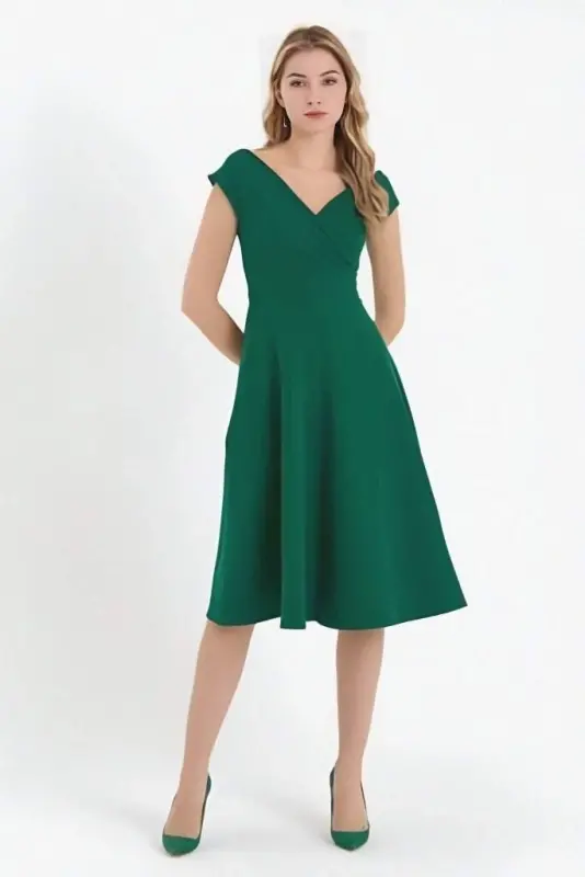 Women's Short Sleeve Crossover Neck Ruffle Hem Crepe Dress - 4