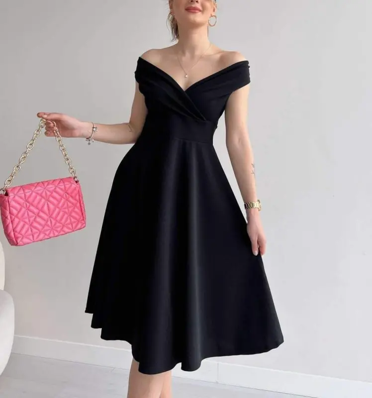 Women's Short Sleeve Crossover Neck Ruffled Crepe Dress - 8