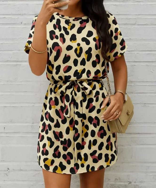 Women's Short Sleeve Round Neck Belted Waist Geometric Patterned Supreme Dress - 2