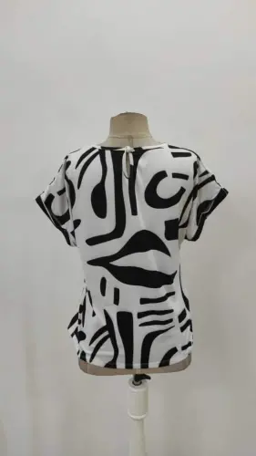 Women's Short Sleeve Round Neck Patterned Supima Blouse - 7