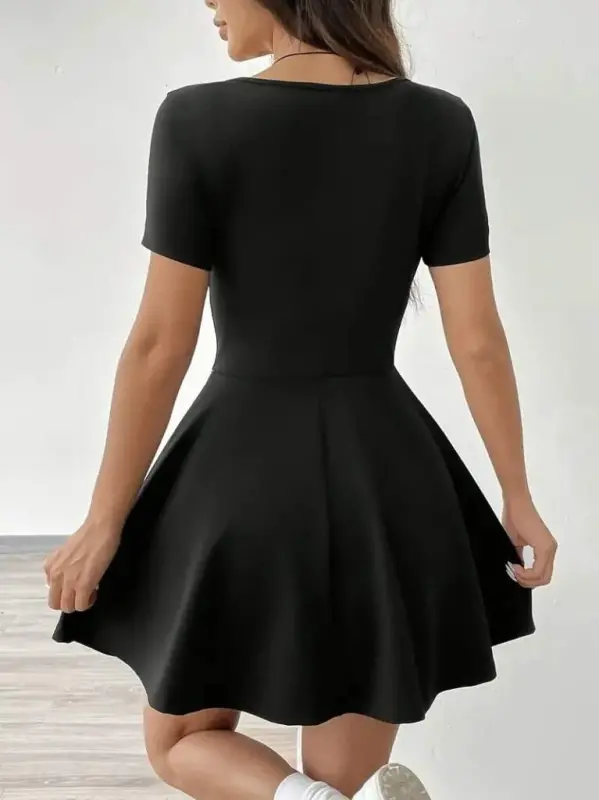 Women's Short Sleeve Square Neck Short Detailed Pocketed Scuba Dress - 13