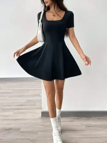 Women's Short Sleeve Square Neck Short Detailed Pocketed Scuba Dress - 6