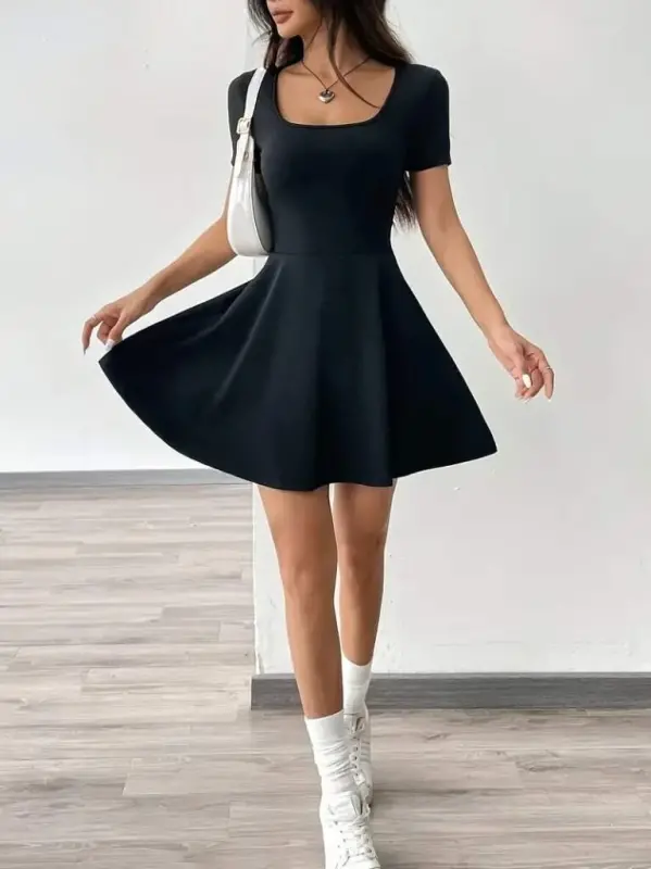 Women's Short Sleeve Square Neck Short Detailed Pocketed Scuba Dress - 6