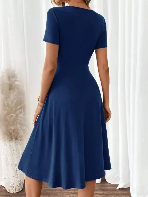 Women's Short Sleeve V-Neck Button-Front A-Line Woven Dress - 4