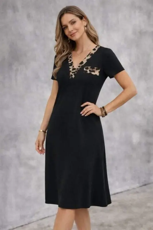 Women's Short Sleeve V-Neck Decorative Pocket Detail Viscose Midi Dress - 2