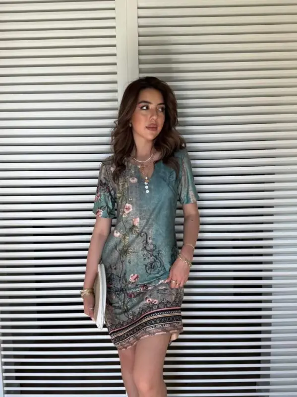 Women's Short Sleeve V-Neck Floral Print Midi Jersey Dress - 2