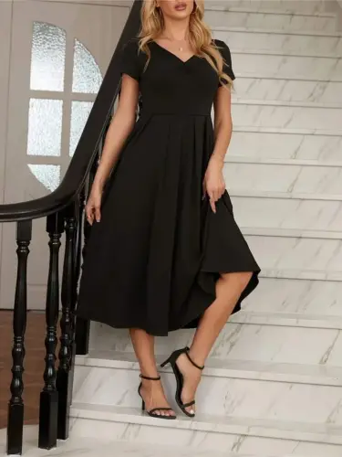 Women's Short Sleeve V-Neck Front Pleated Midi Crinkle Crepe Dress - 4
