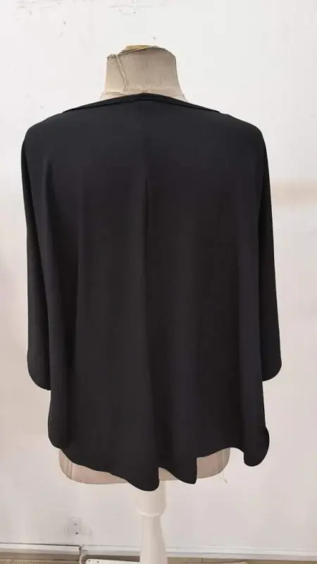 Women's Short Sleeve V-Neck Loose Viscose Blouse - 9