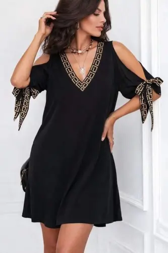 Women's Short Sleeve V-Neck Short Sandy Dress - BÜYÜKBEDENIZ (1)