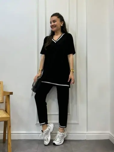 Women's Short Sleeve V-Neck Two Thread Blouse and Pants Set - 8