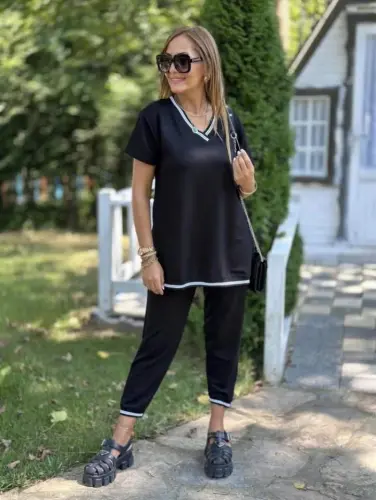 Women's Short Sleeve V-Neck Two Thread Blouse and Pants Set - 17