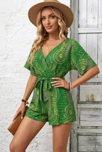 Women's Short Sleeve Wrap Neck Belted Patterned Short Jersey Jumpsuit - BÜYÜKBEDENIZ (1)