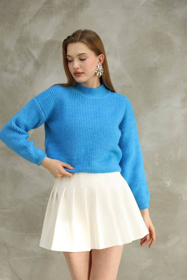 Women's Short Soft Knitted Sweater - 3