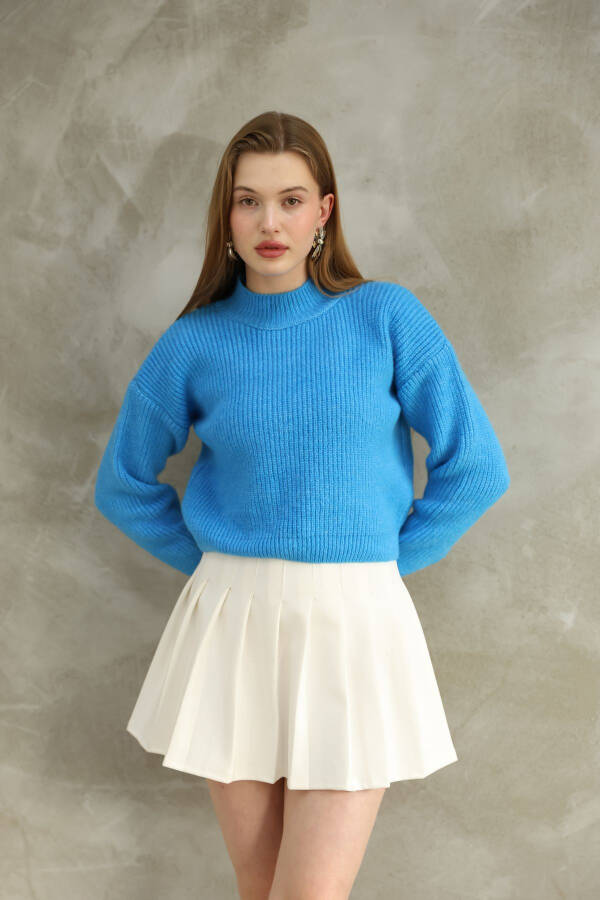 Women's Short Soft Knitted Sweater - 4