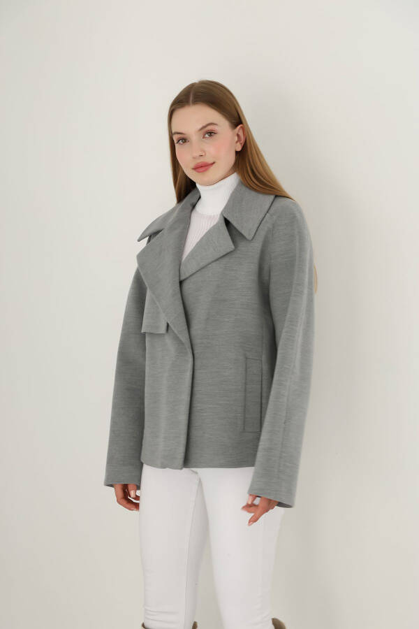 Women's Short Wrap Cashmere Coat - 5