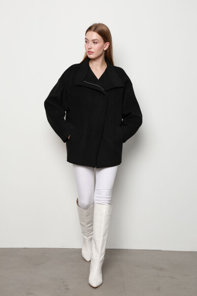 Women's Short Zippered Cashmere Coat - 5