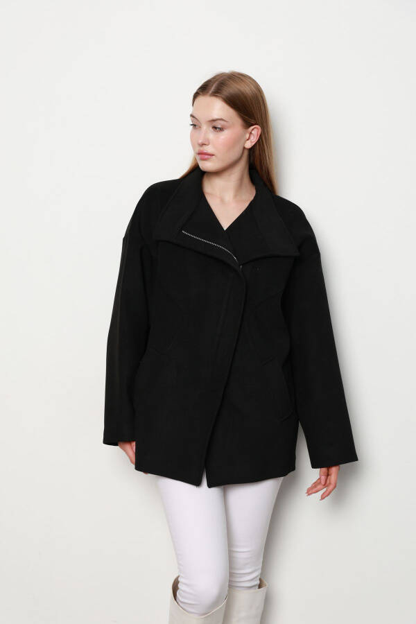 Women's Short Zippered Cashmere Coat - 6